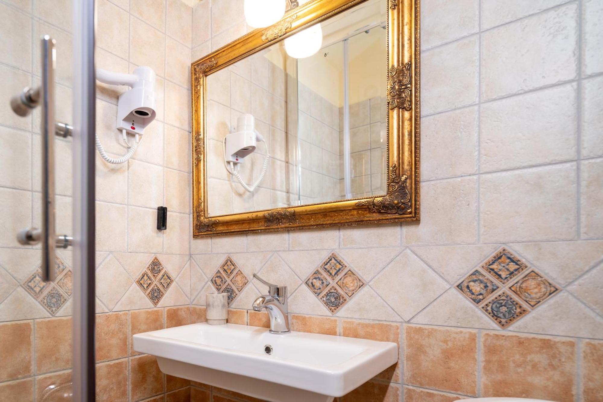 Archontiko Eleni Hotel Andros Town Luaran gambar